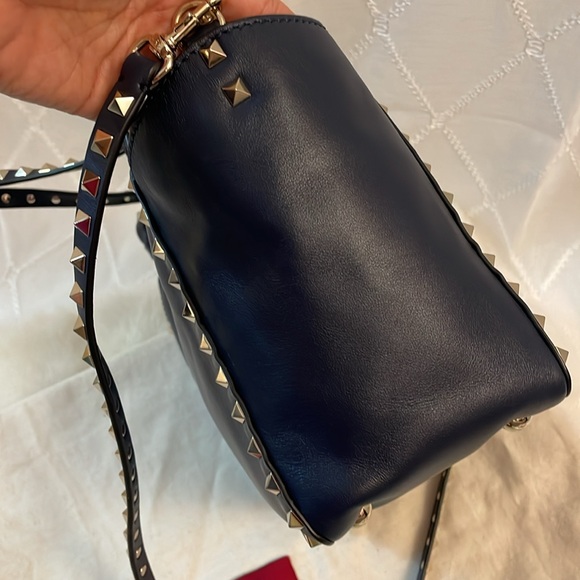 Valentino Garavani Navy Rockstud Calfskin Leather Tote With Shoulder Strap - Picture 16 of 16